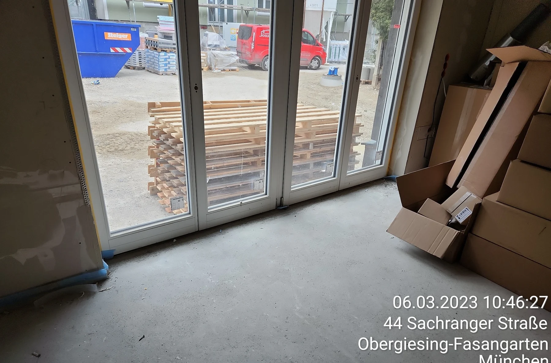 Ausgeführte Bodenfläche in einem Wohnraum